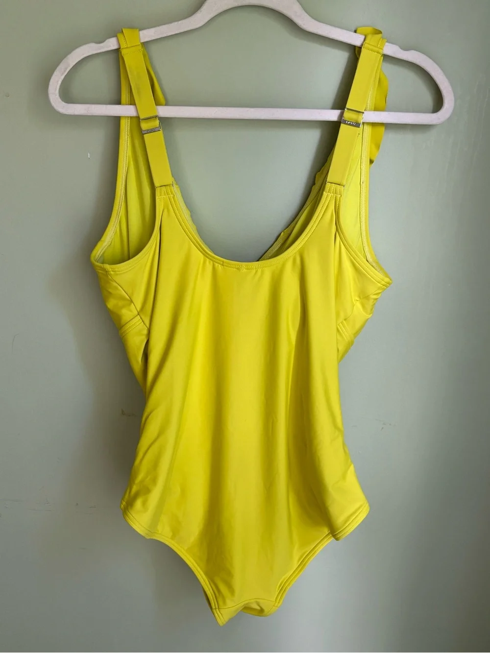 DKNY Ruffle Plunge Underwire Tummy Control Swimsuit. Bright Yellow size Large